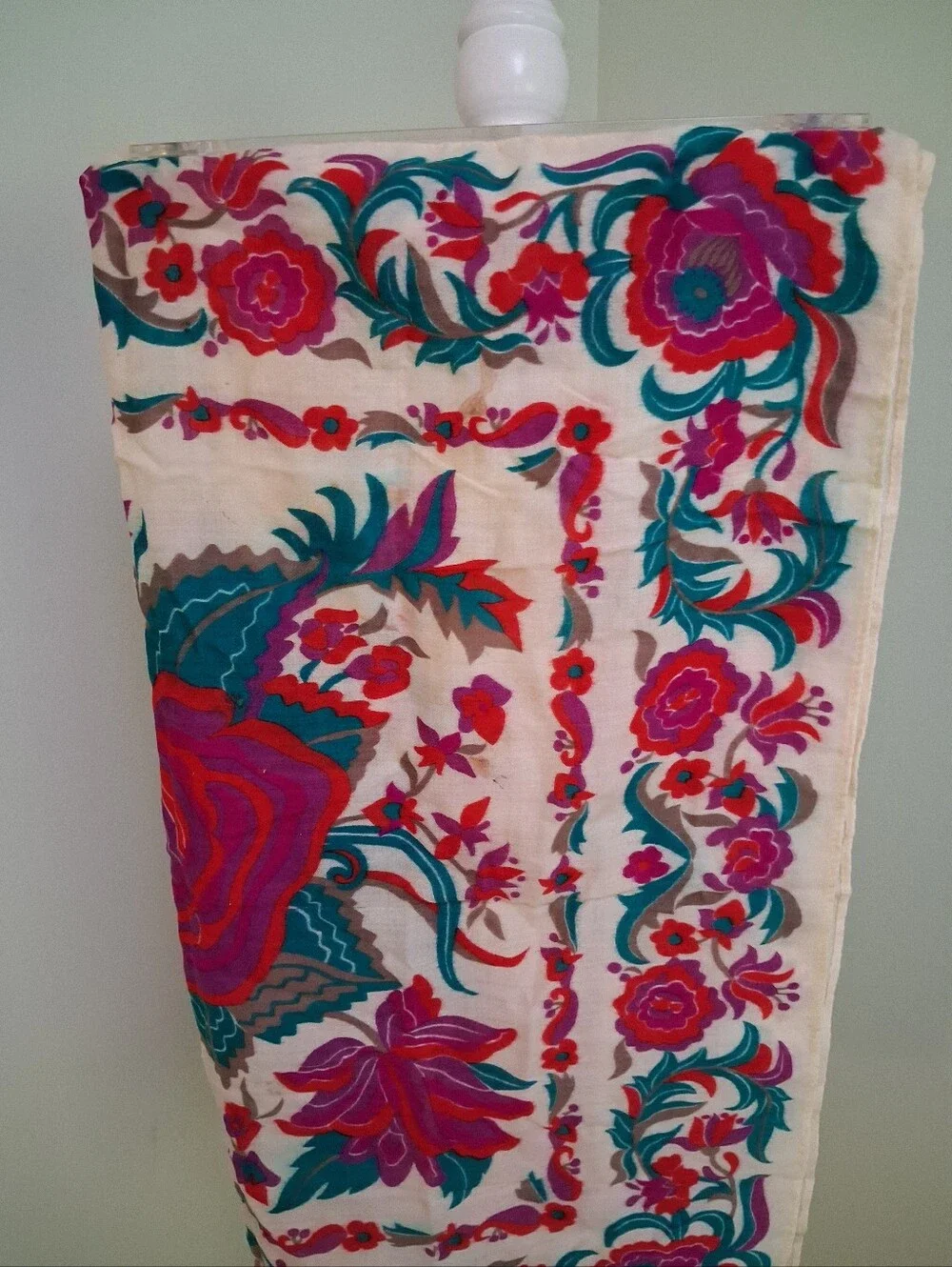 Vera Vintage Wool Floral Square Scarf